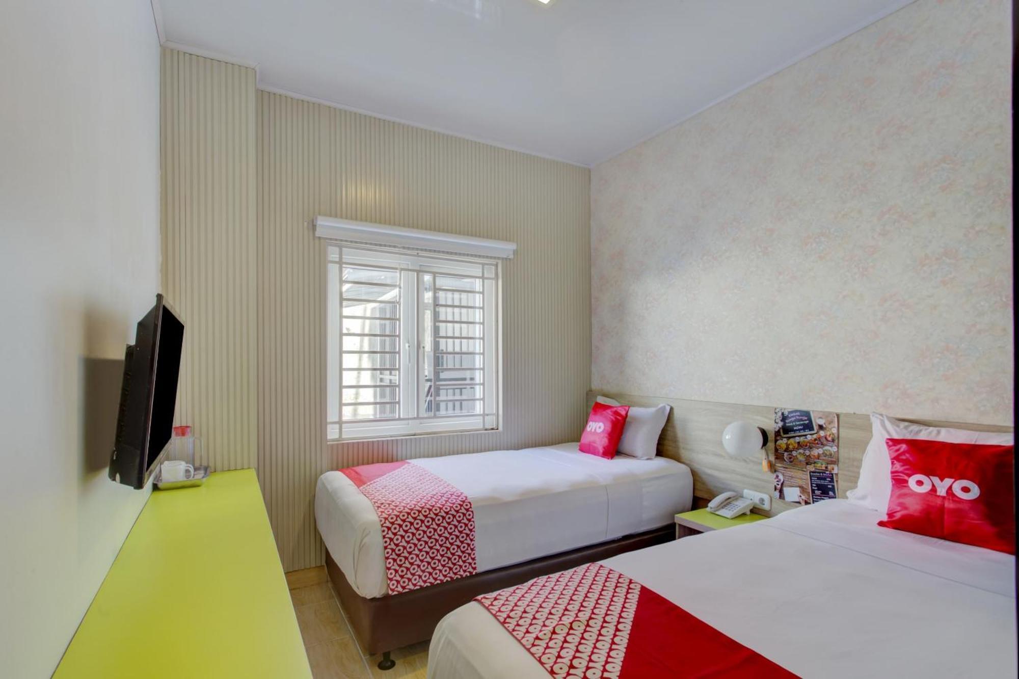 Hotel O Gambir Near Juanda Station Formerly Bunga Dahlia Jakarta Exterior photo
