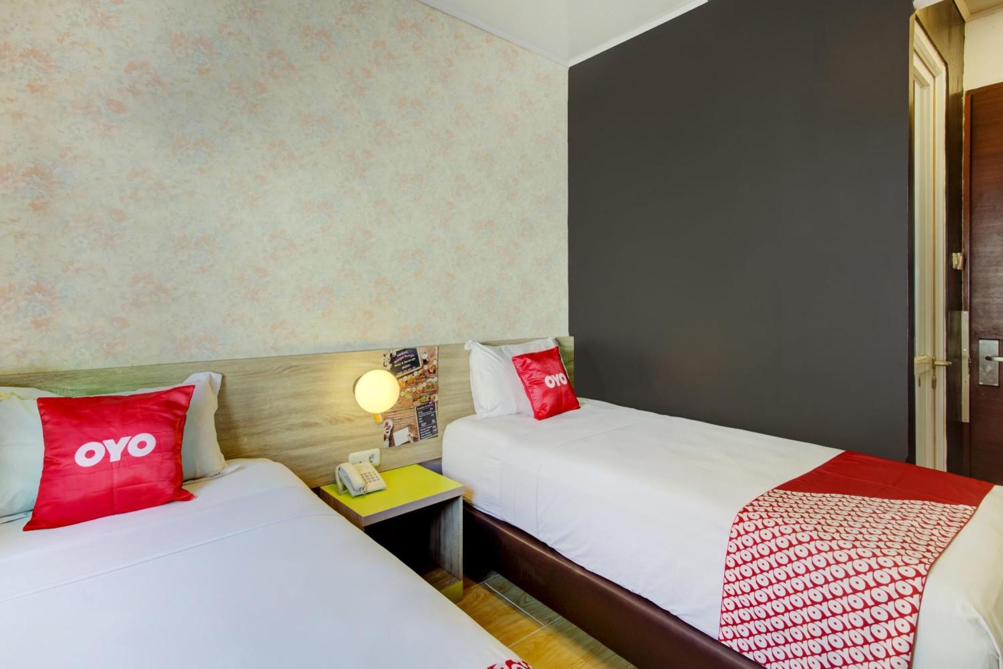 Hotel O Gambir Near Juanda Station Formerly Bunga Dahlia Jakarta Exterior photo